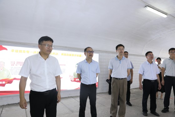 参观鱼峰集团1(1).jpg